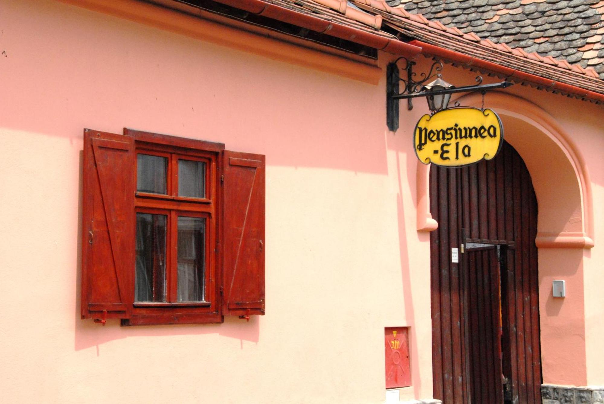 Pension Ela Sibiu Exteriör bild