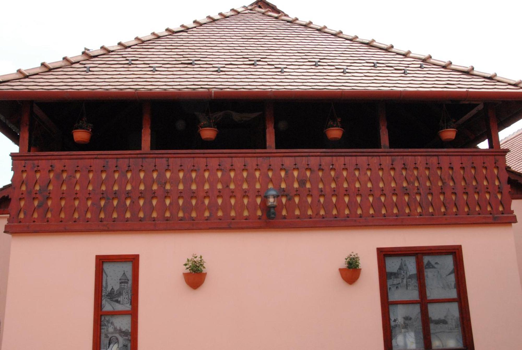 Pension Ela Sibiu Exteriör bild