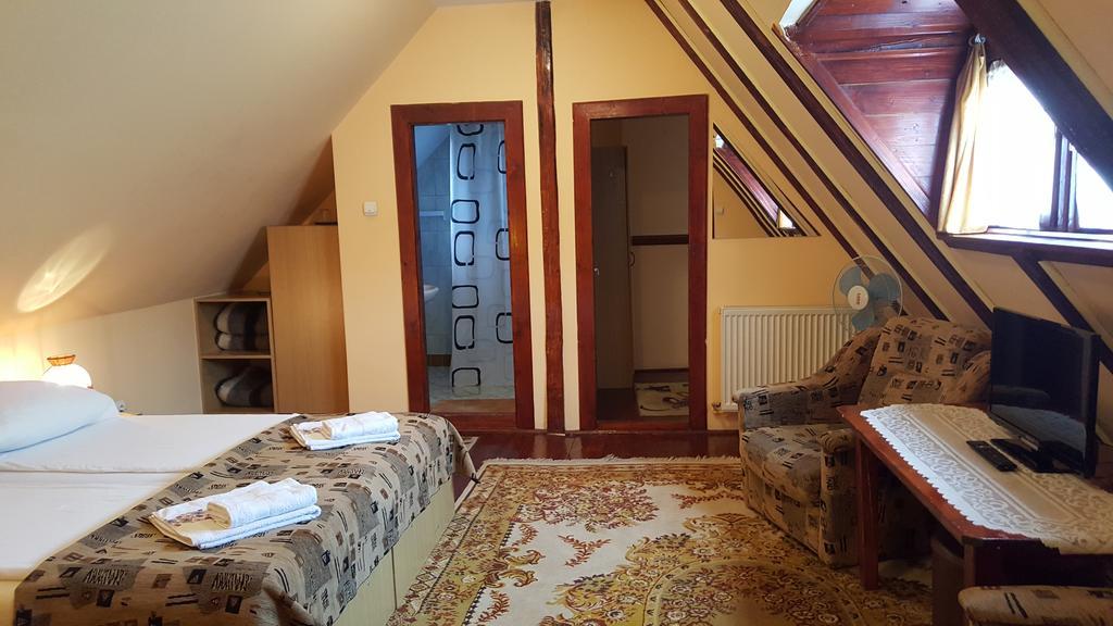 Pension Ela Sibiu Exteriör bild