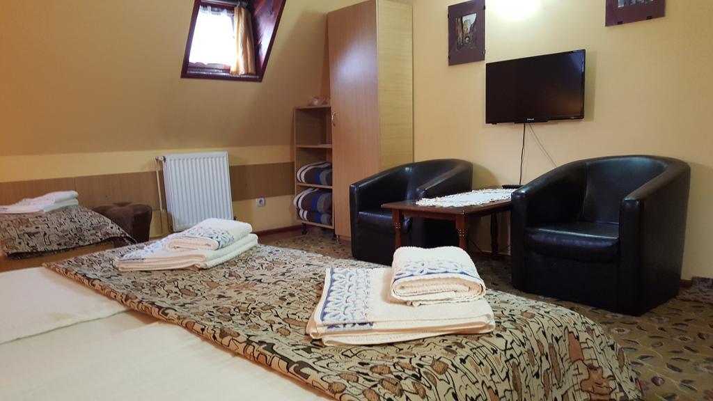 Pension Ela Sibiu Exteriör bild